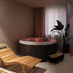 فندق مبيت وإفطار Posestvo Scurek Wine دوبروفو