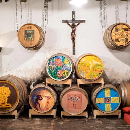 Posestvo Scurek Wine