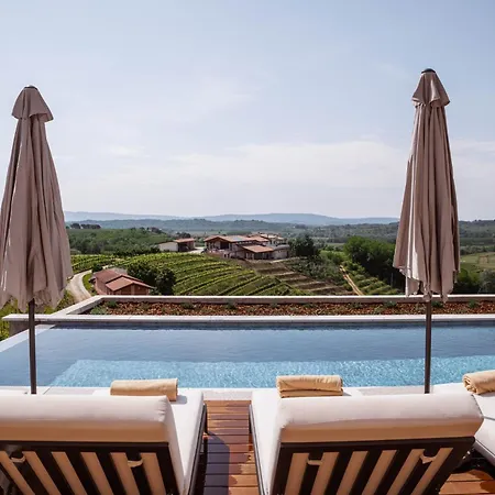 Posestvo Scurek Wine