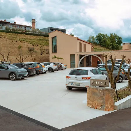 Posestvo Scurek Wine 4*