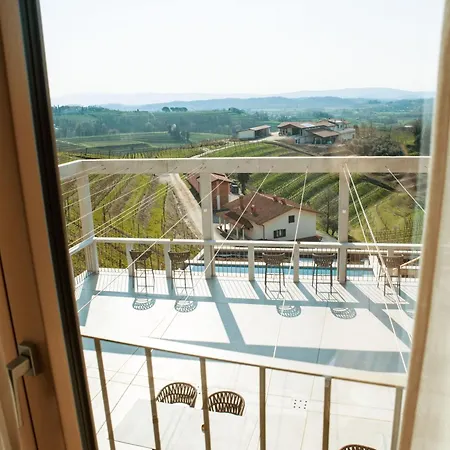 Posestvo Scurek Wine