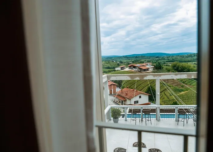 Posestvo Scurek Wine Dobrovo